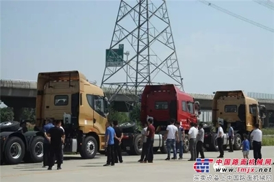 山西客戶華菱行，漢馬吸污車獲點贊
